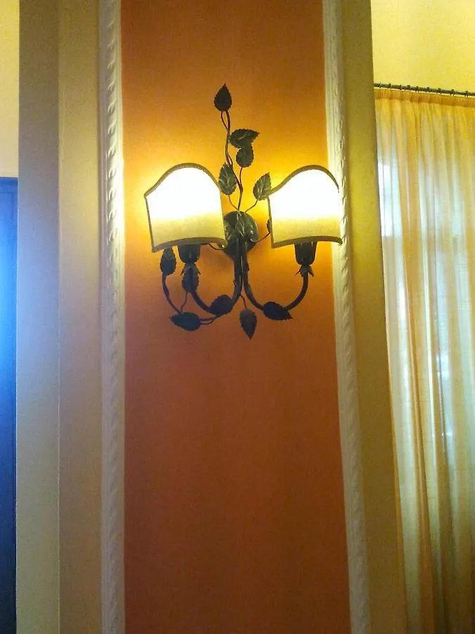 Jonic Hotel Mazzaro تاورمينا
